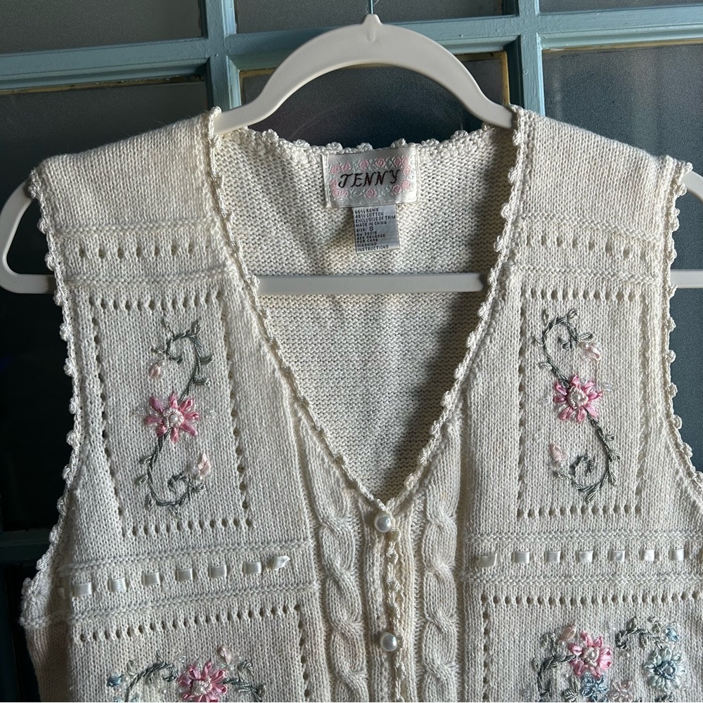 Vintage Knit Sweater Vest Beaded Embroidered Pearl Embellished Flower Cottage S - Picture 5 of 13